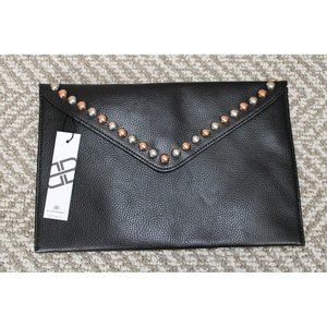 B-low The Belt Clutch